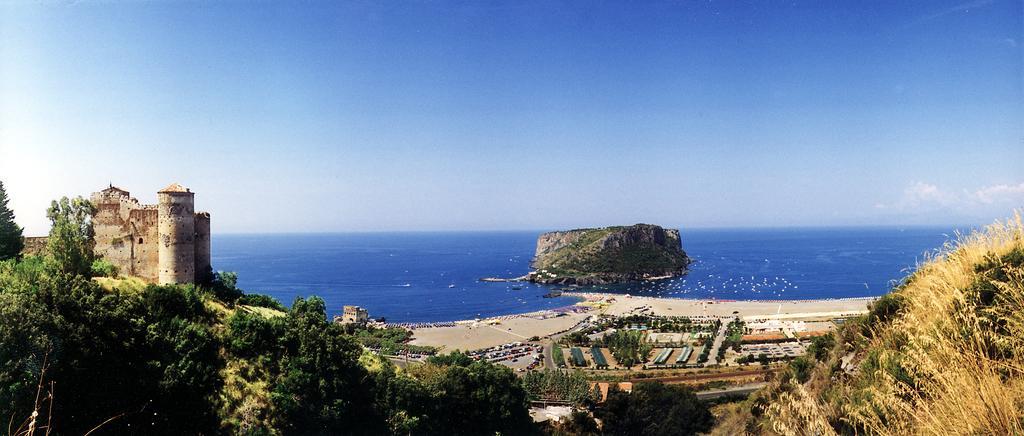 Hotel Germania Praia a Mare Exterior photo