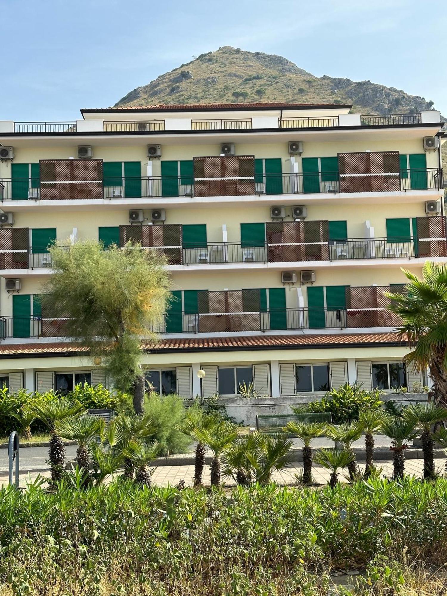 Hotel Germania Praia a Mare Exterior photo