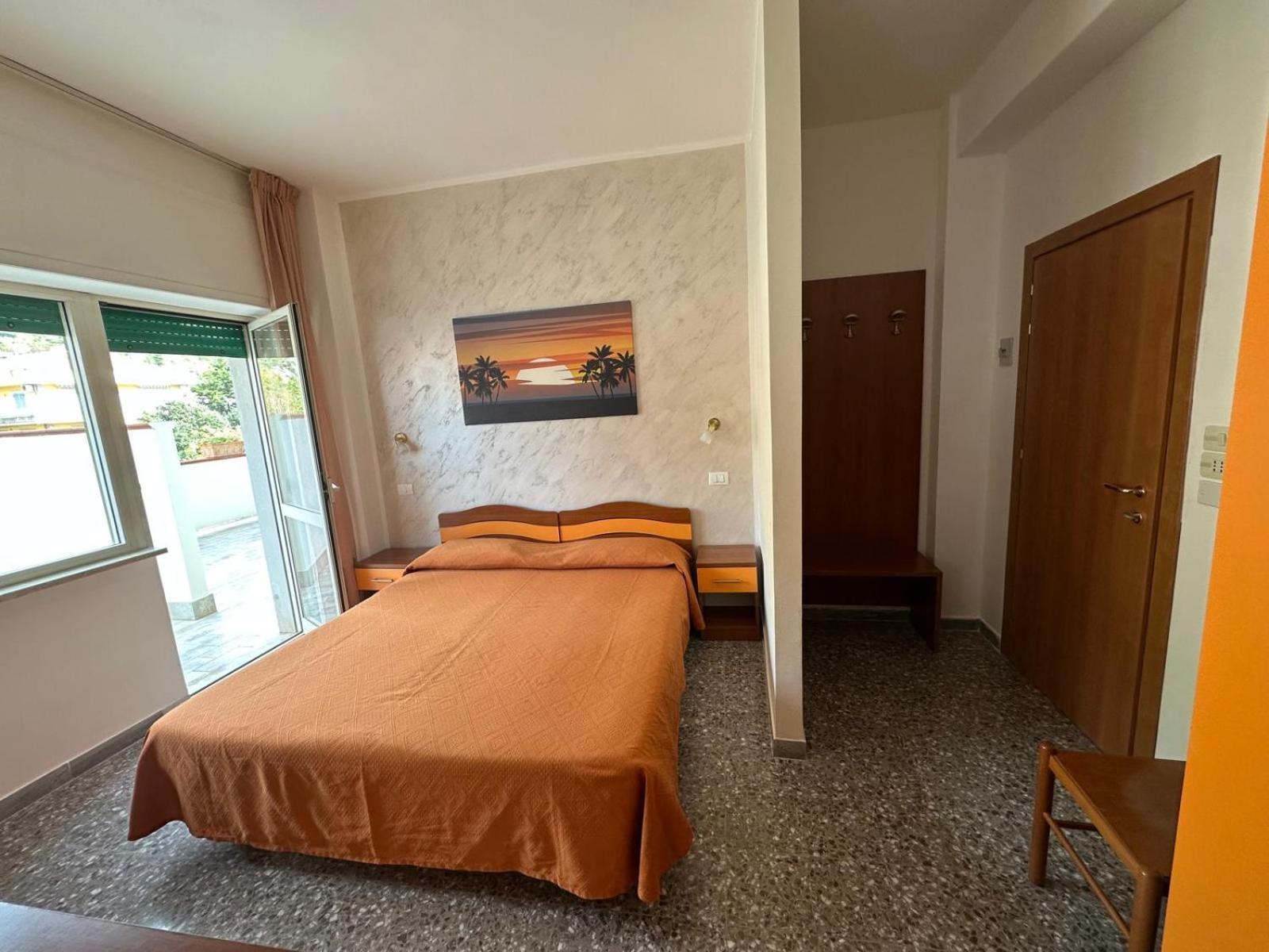 Hotel Germania Praia a Mare Exterior photo