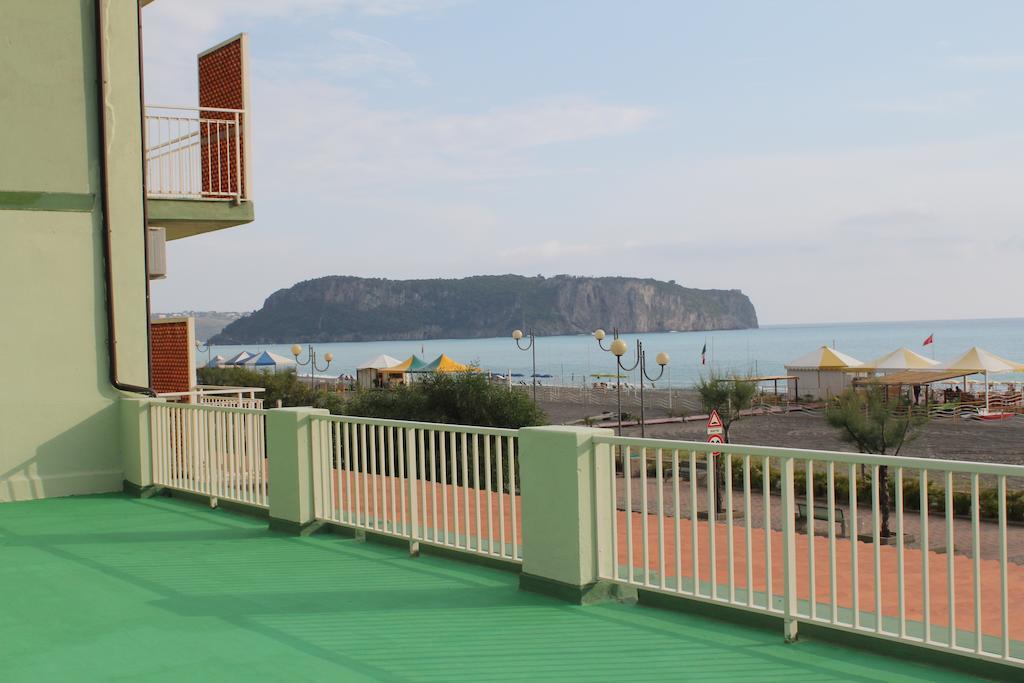 Hotel Germania Praia a Mare Exterior photo